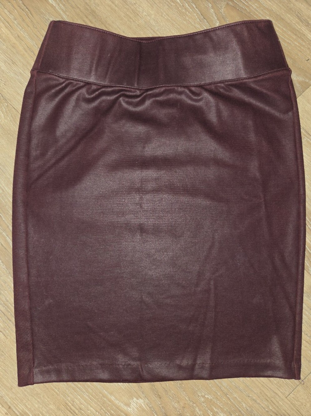 Dark Academia  Faux-Leather Midi Skirt in Deep Burgundy Sz 6 EUC